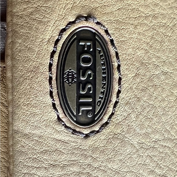 Fossil Yellow And Multi Color Striped Leather Card and Zipper Closure Wallet - Picture 10 of 11